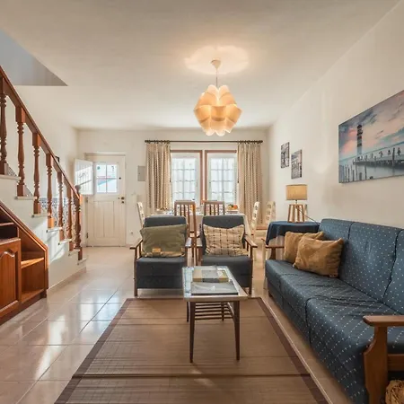 21 - Surf House Perfect Location 발리알