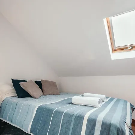 21 - Surf House Perfect Location Holiday home *