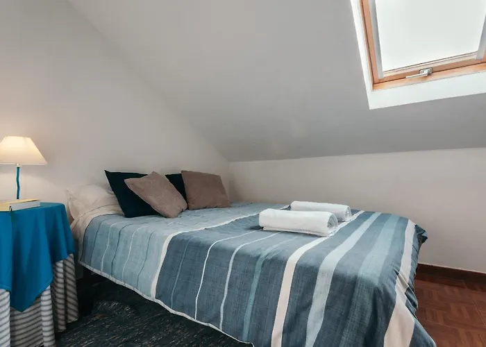21 - Surf House Perfect Location * Baleal